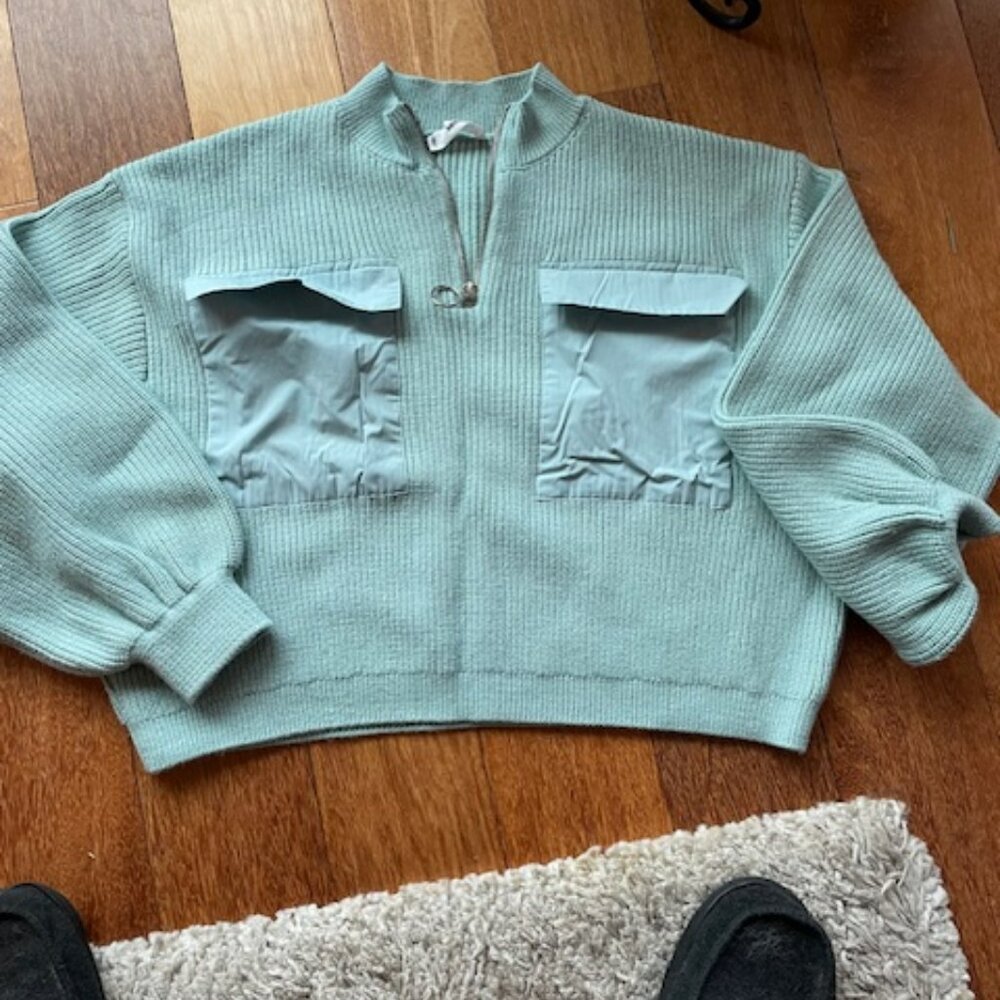 Womens Large Sweater, MNG